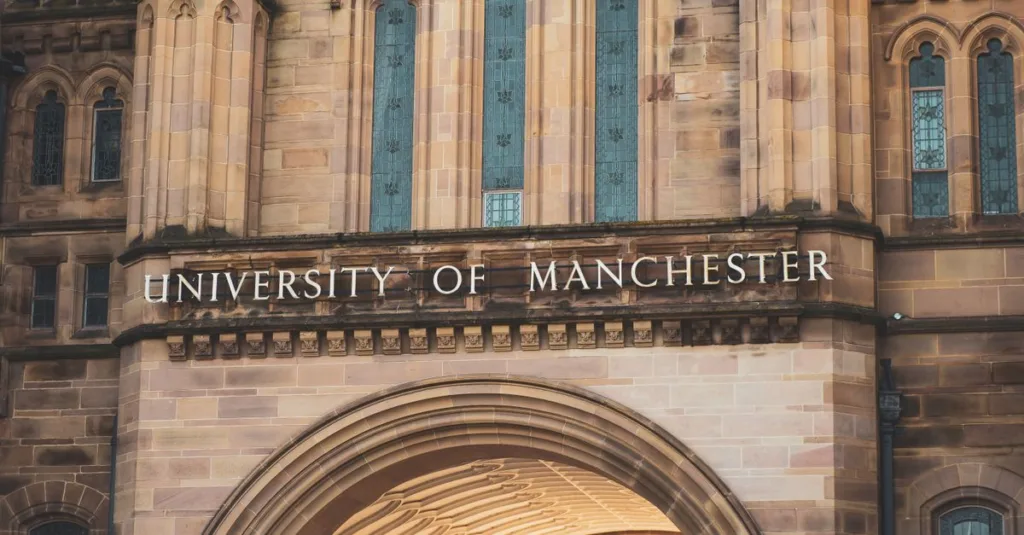 découvrez les admissions universitaires en milieu d’année : dates clés, programmes disponibles, conditions d’admission et conseils pour préparer votre candidature.